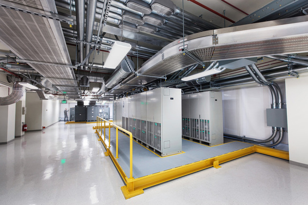 Westin Building Exchange dual 500 KVA UPS distribution system